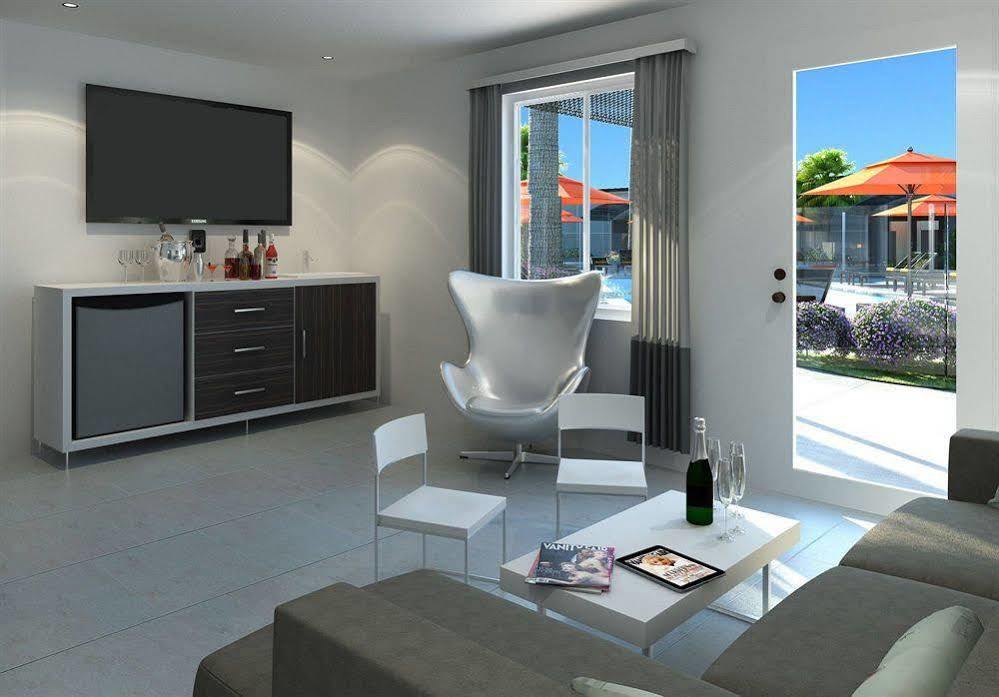 The 4* Palm Springs